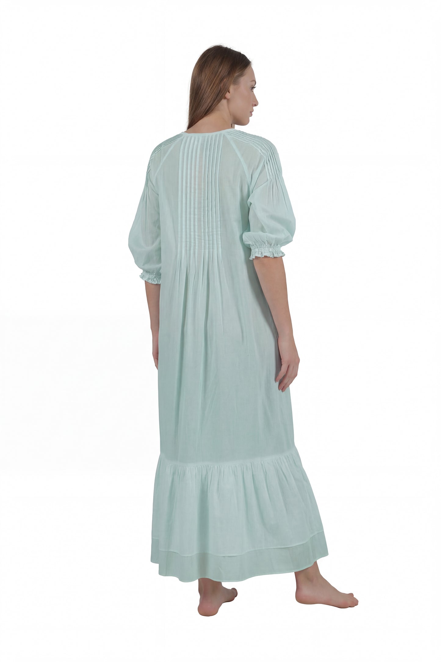 100% Cotton Embroidered Long Sleeve Gown - La Cera