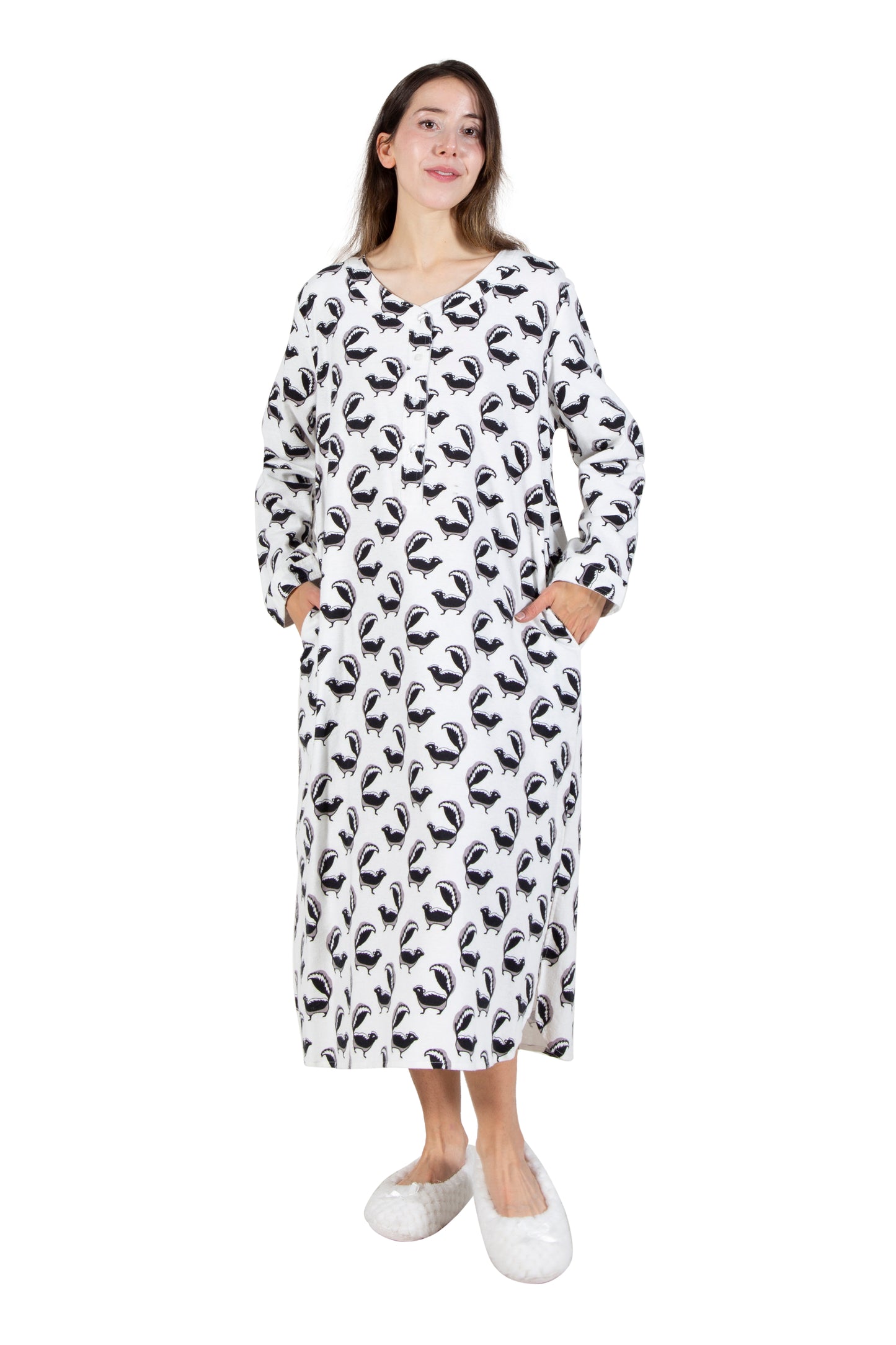 Whimsical Skunk Flannel Henley Night Shirt - La Cera