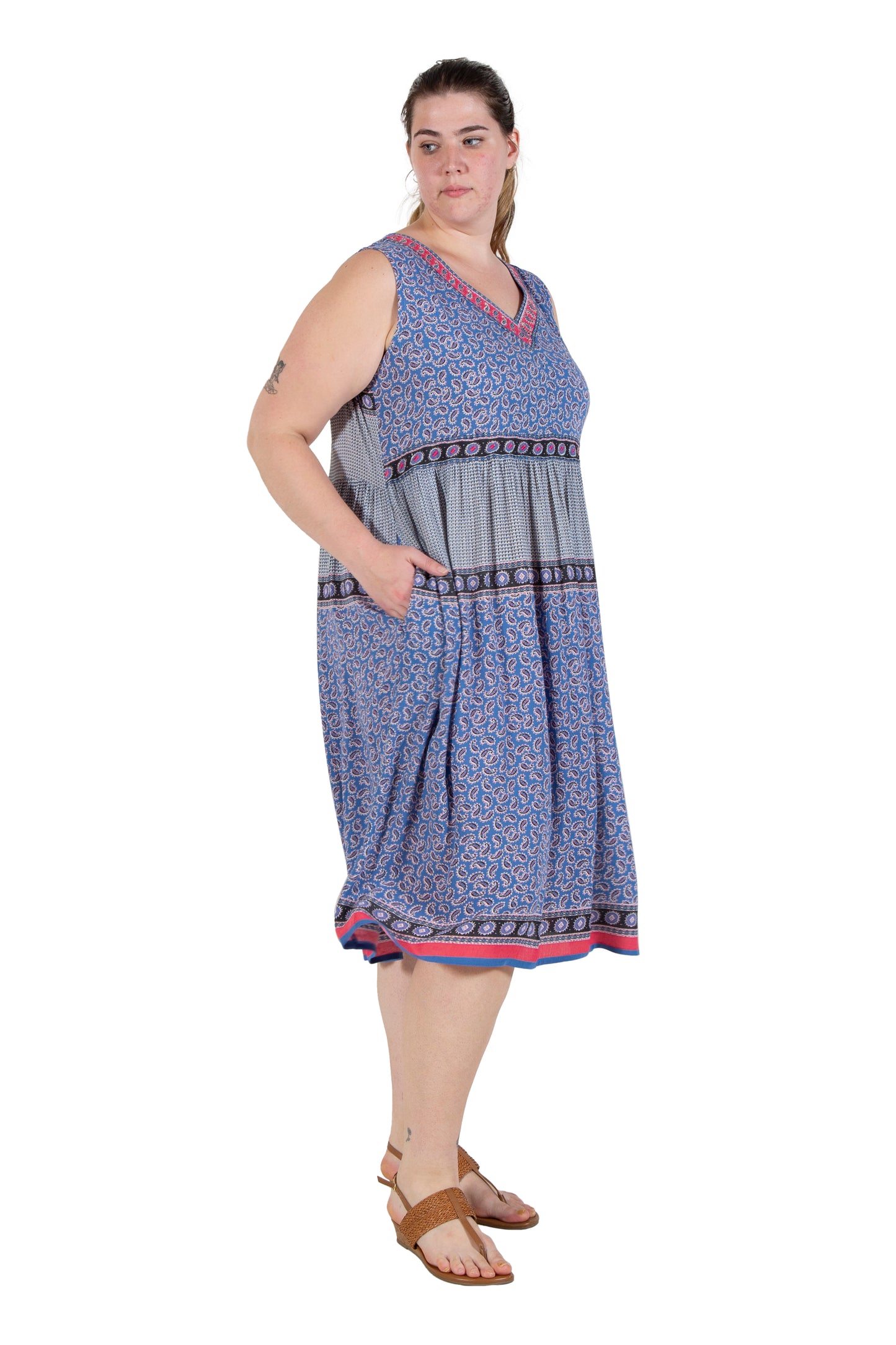 Vestido con estampado de borde de cintura imperio y escote en V de talla grande