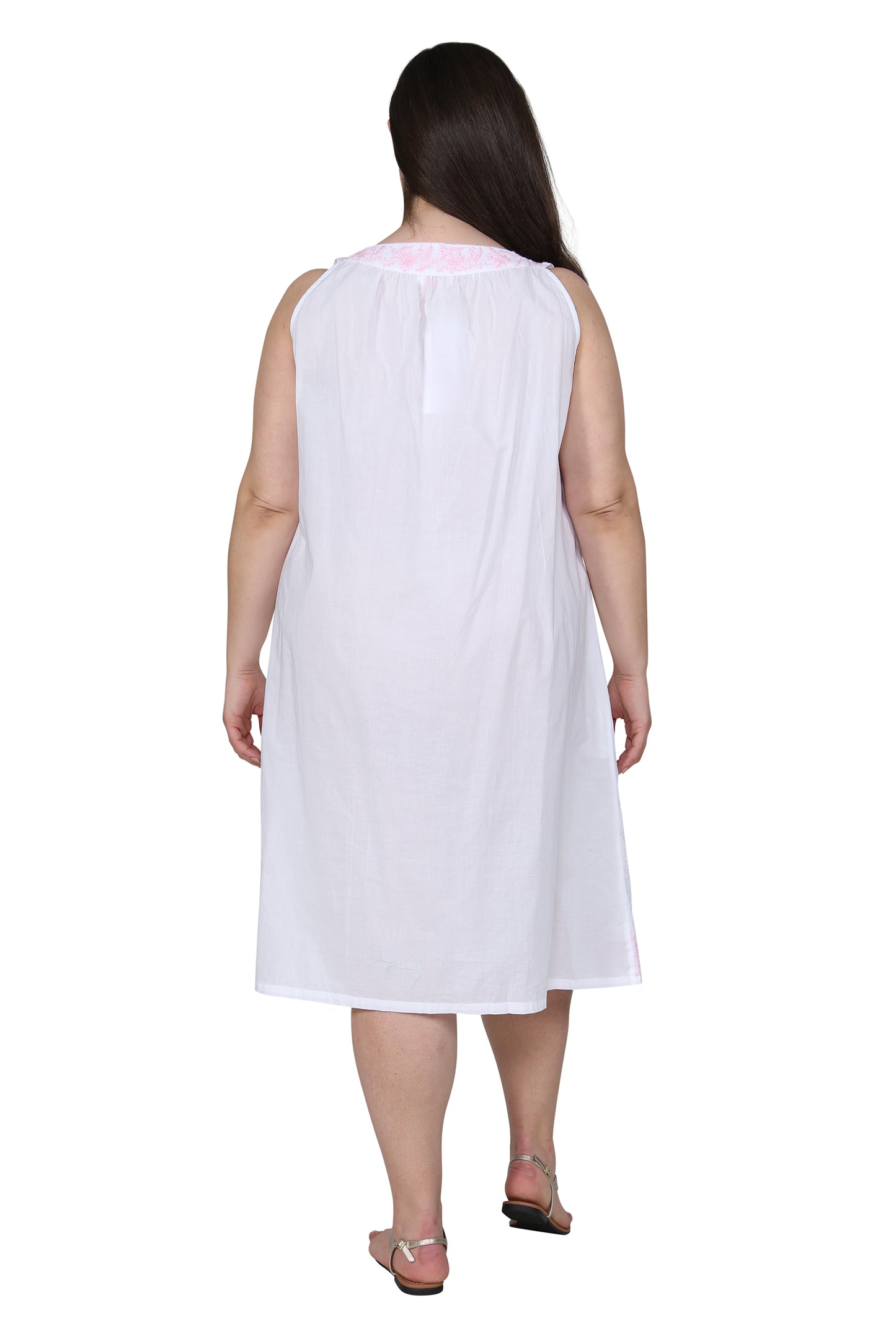 La Cera Sleeveless Gown With Contrast Embroidery - La Cera