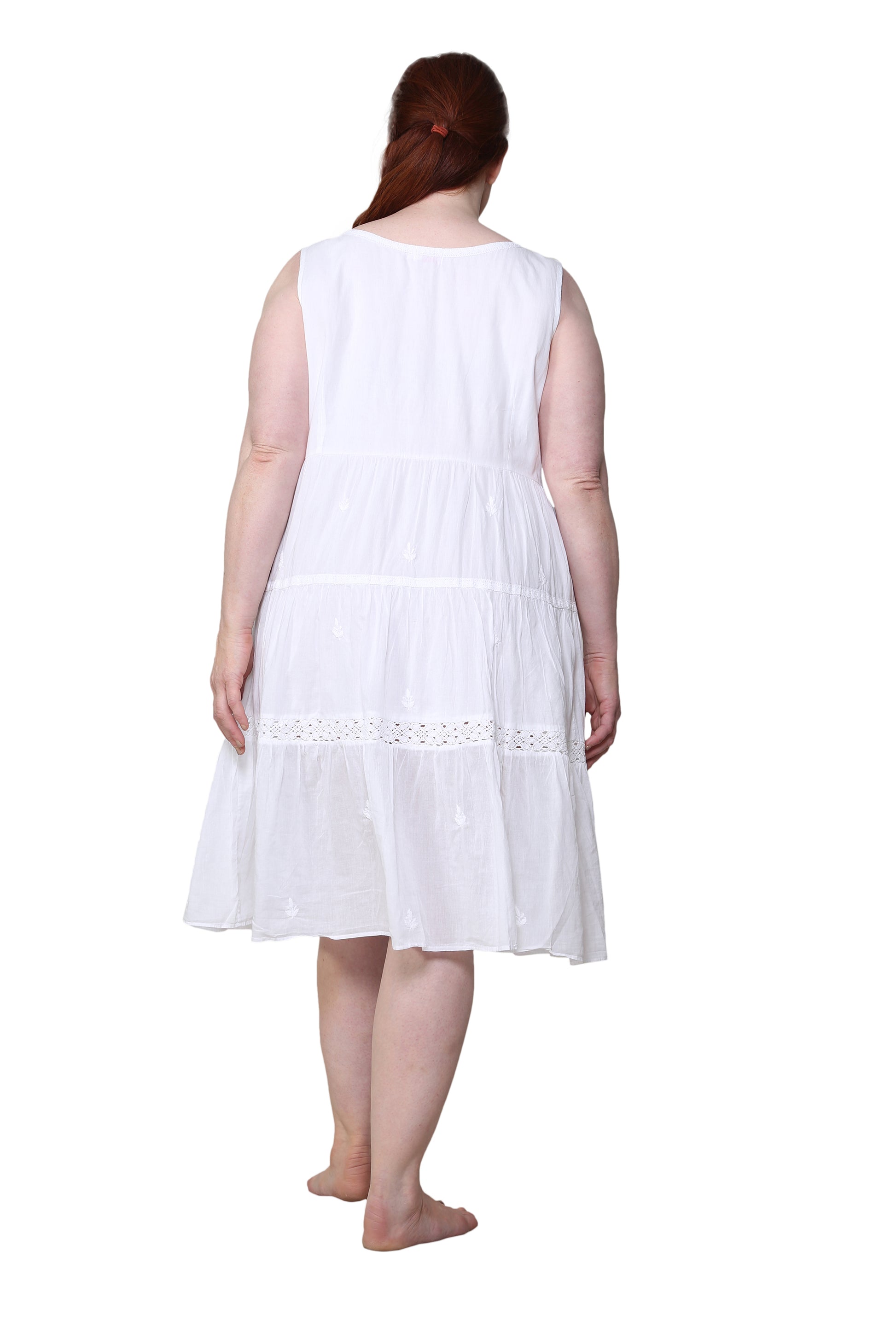 La Cera Plus Size Sleeveless Tiered Chemise - La Cera