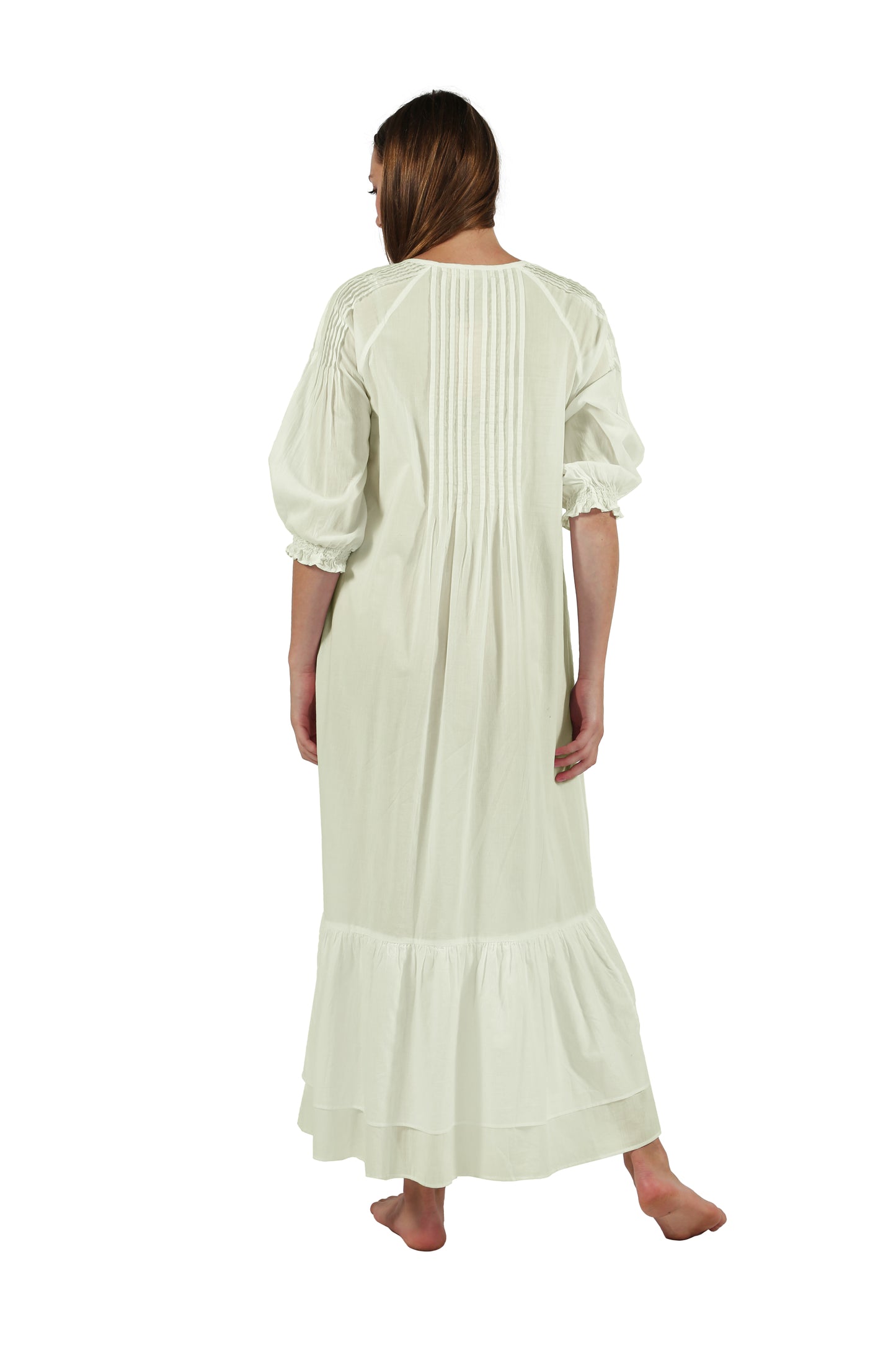 100% Cotton Embroidered Long Sleeve Gown - La Cera