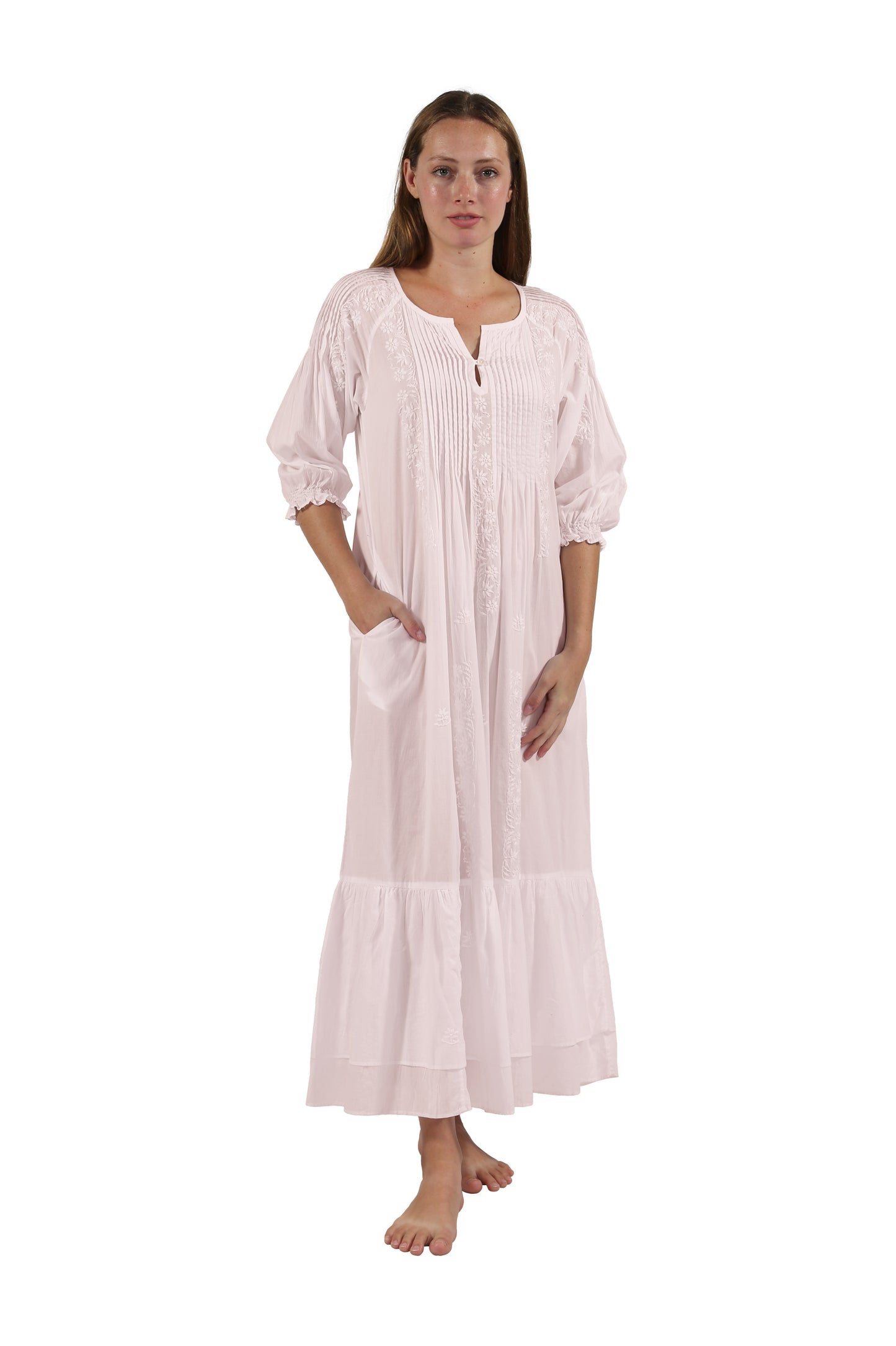 100% Cotton Embroidered Long Sleeve Gown - La Cera