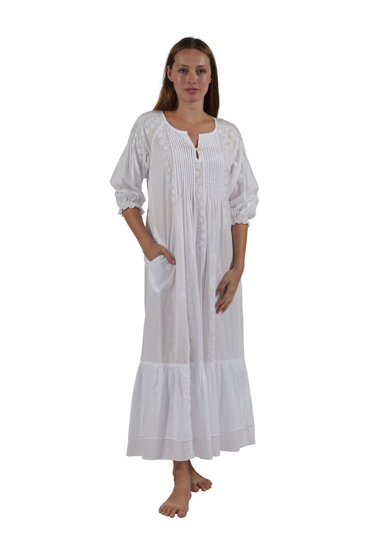 100% Cotton Embroidered Long Sleeve Gown - La Cera