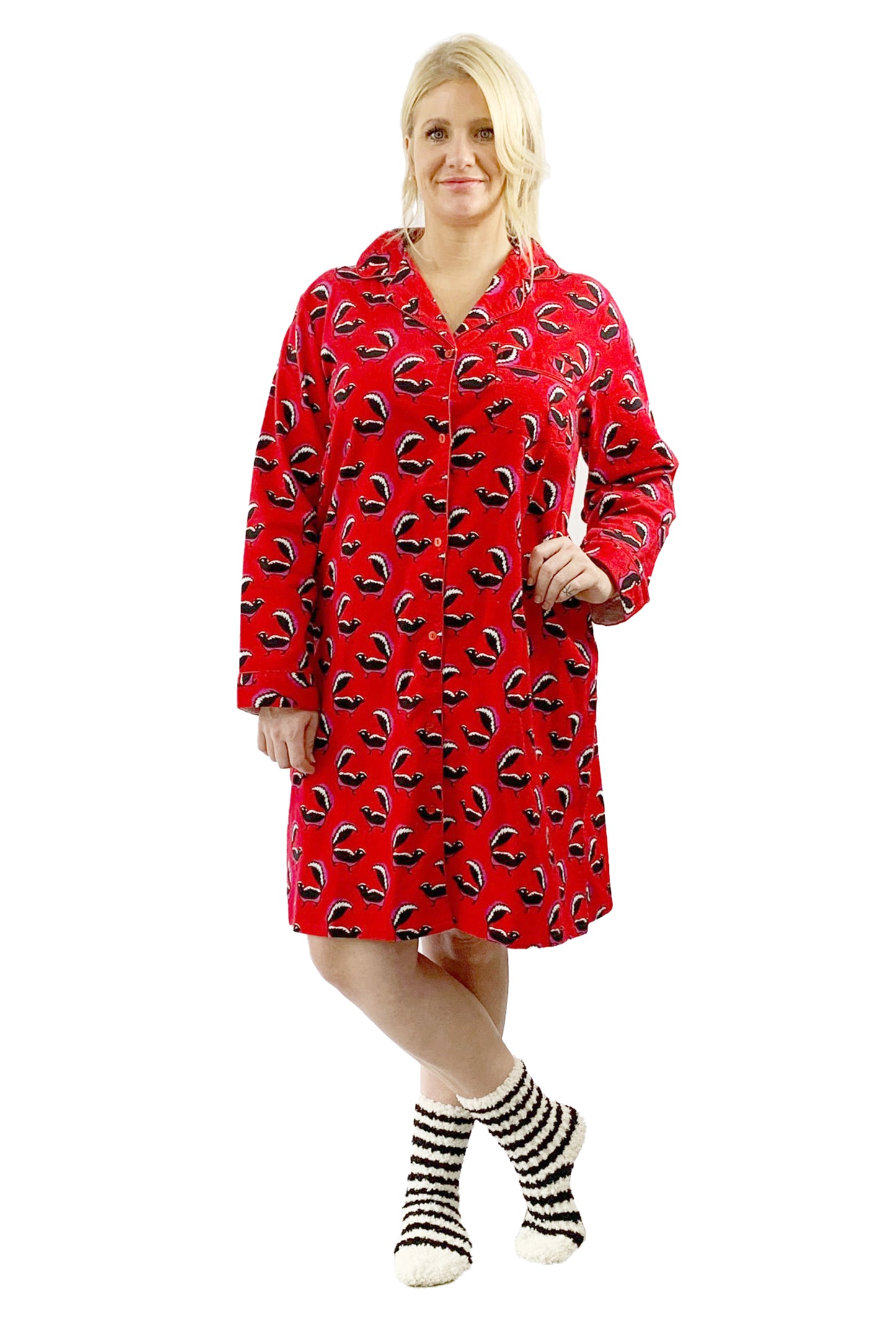 Camisa de noche de franela Whimsical Skunk de talla grande