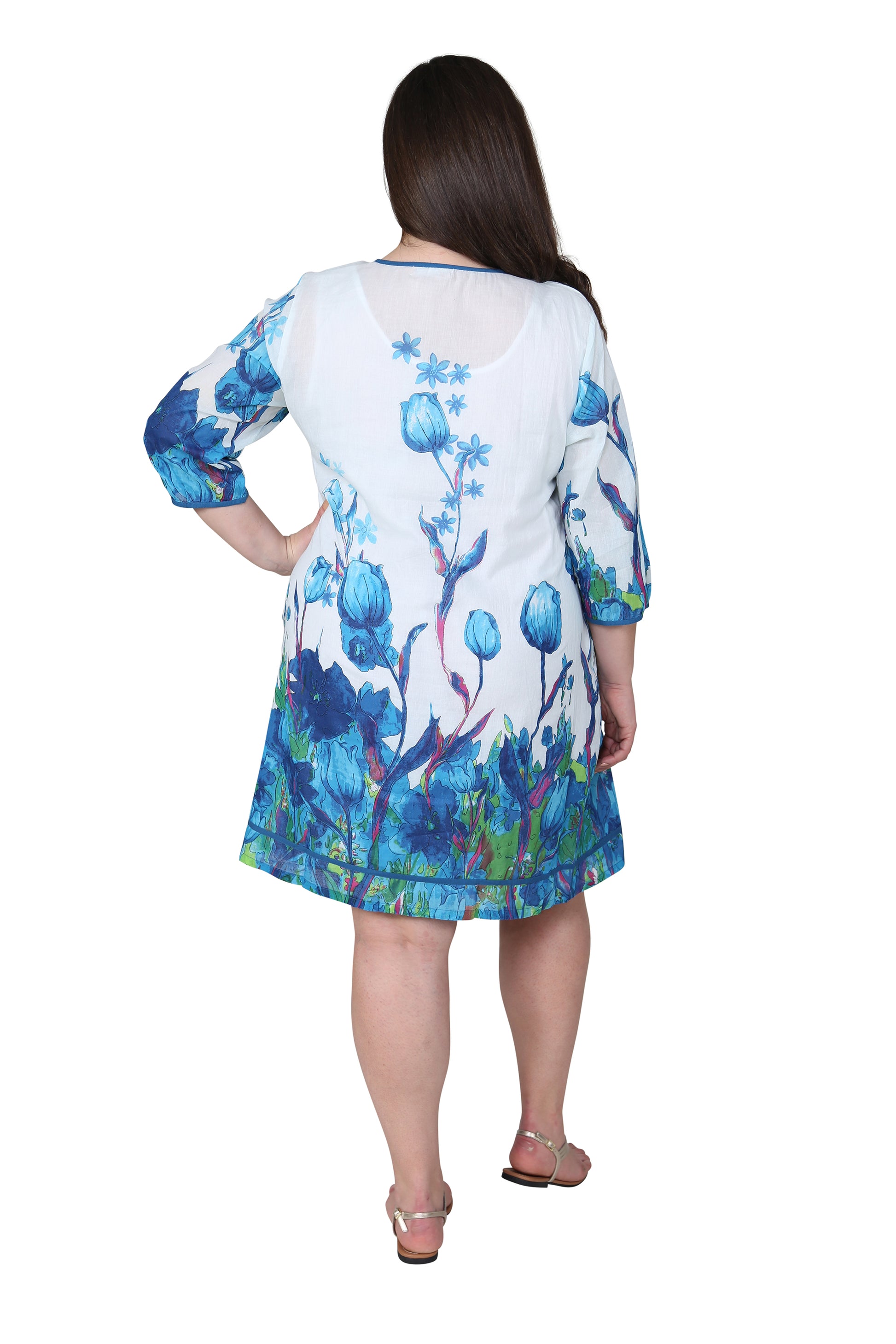Plus Size Tulip Print Pleated Tunic Dress - La Cera